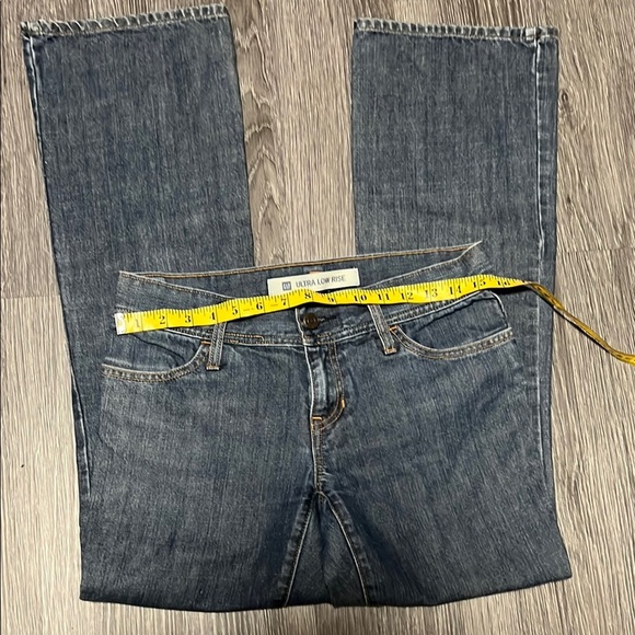 GAP Blue Straight Leg Jeans with Classic Indigo Wash - Picture 7 of 8